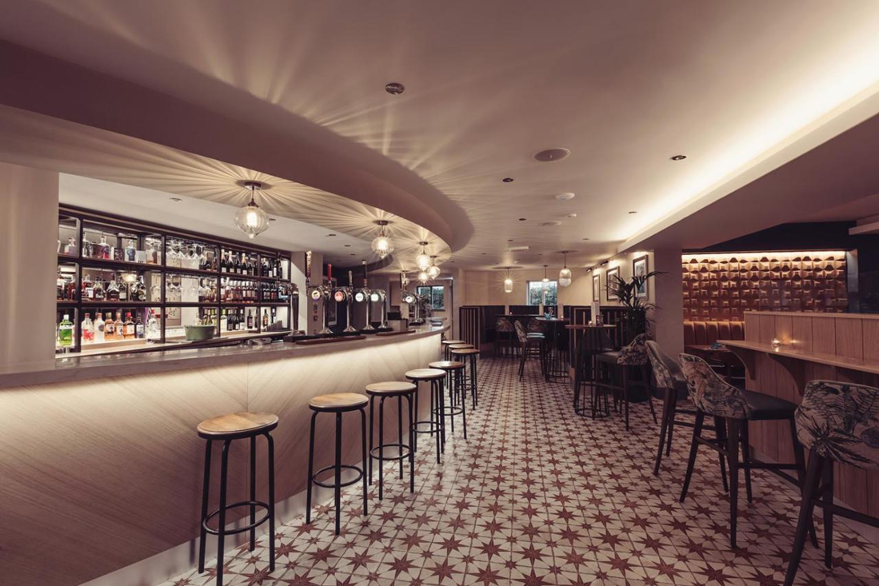 Longlands Inn & Cottages คาร์นฟอร์ธ ภายนอก รูปภาพ The bar at the 2018 edition of the London Design Festival