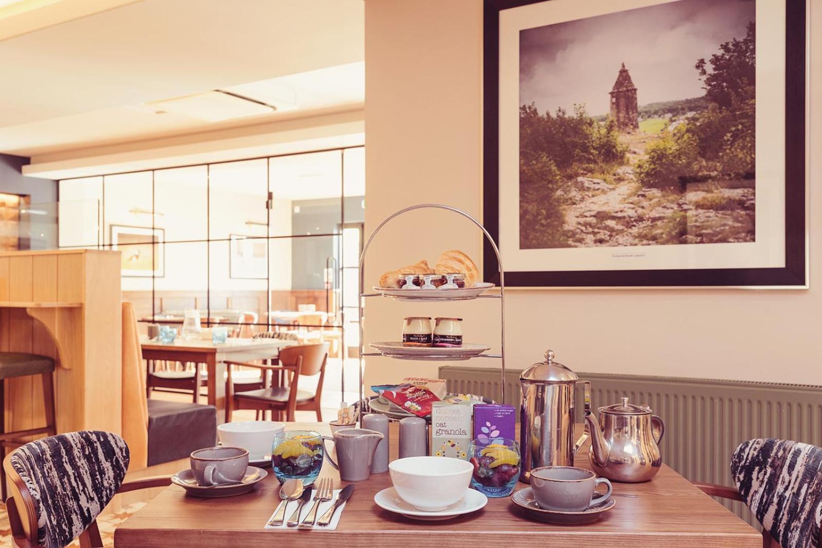 Longlands Inn & Cottages คาร์นฟอร์ธ ภายนอก รูปภาพ The restaurant